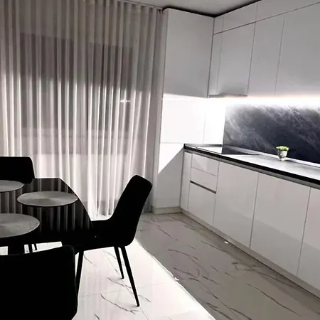Marinica Zona Foarte Buna Apartament *